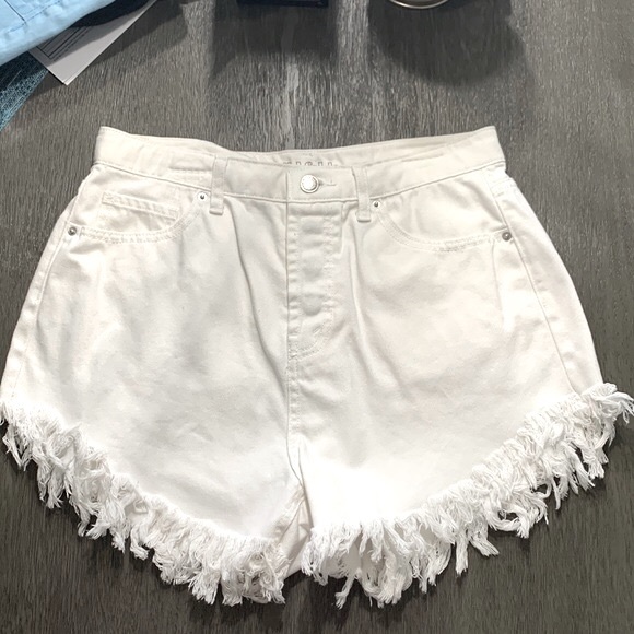 Wild Fable White High Rise Frayed Edge Hem Jean Shorts - Picture 3 of 11